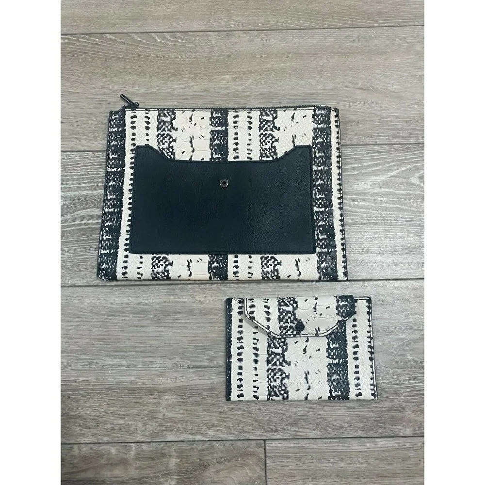 DANIELLE NICOLE SNAKE EMBOSSED CLUTCH Wallet Purse Bag